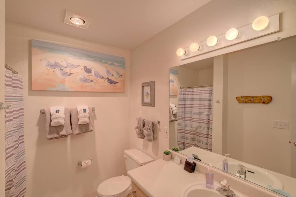 Beach Please-Updated Home With Ocean Views لونغ بيتش المظهر الخارجي الصورة