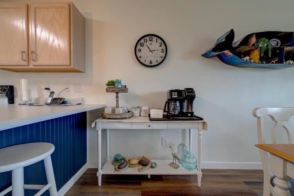 Beach Please-Updated Home With Ocean Views لونغ بيتش المظهر الخارجي الصورة