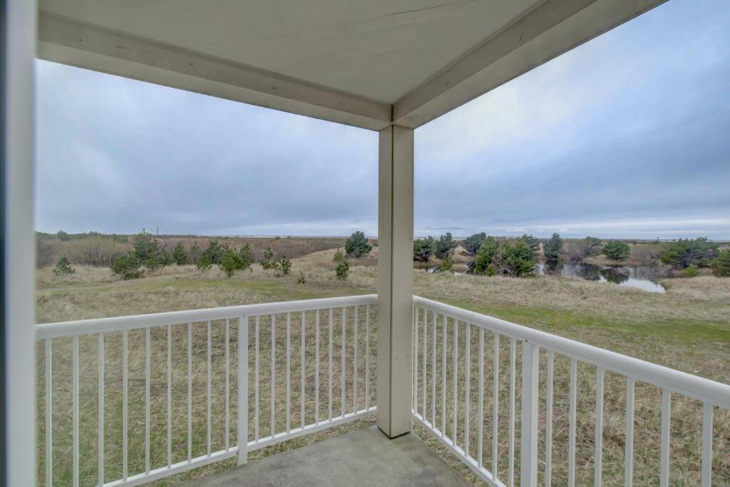 Beach Please-Updated Home With Ocean Views لونغ بيتش المظهر الخارجي الصورة
