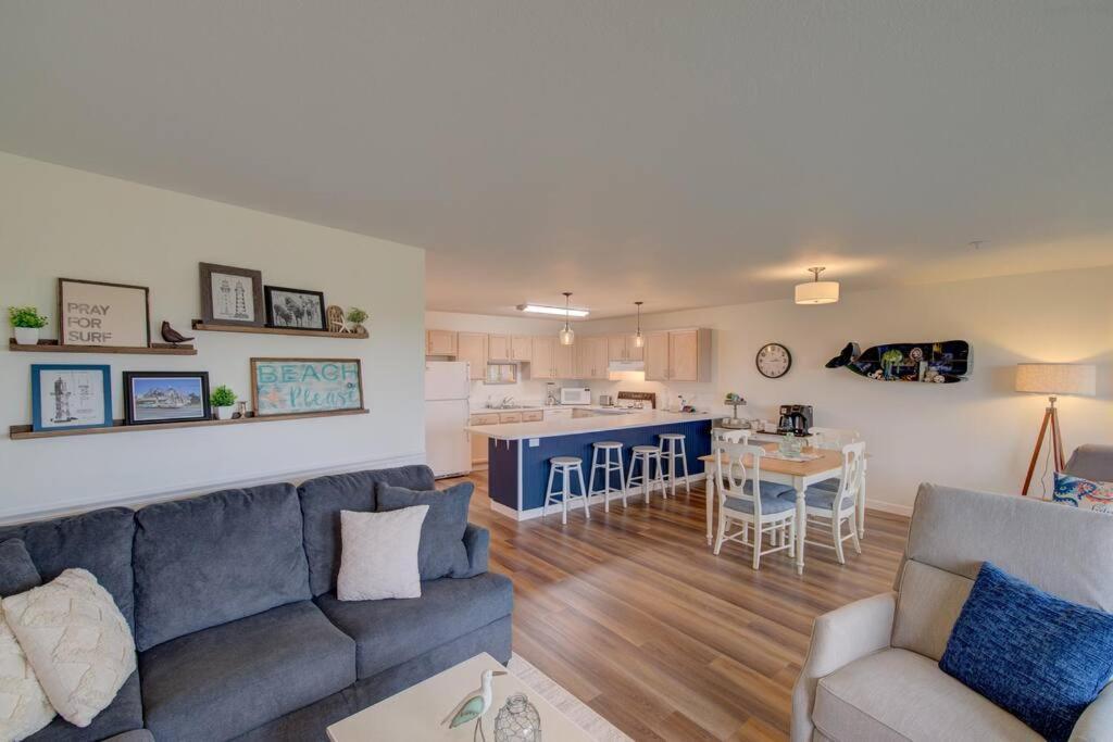 Beach Please-Updated Home With Ocean Views لونغ بيتش المظهر الخارجي الصورة